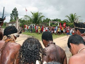 &Iacute;ndios tentam mais terras