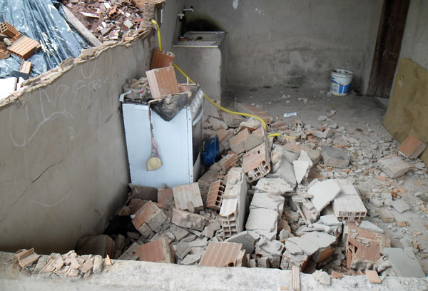 Desabamento no Trancredo Neves 3