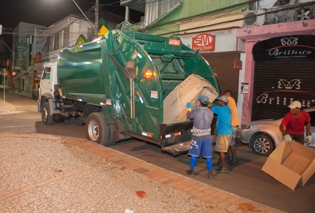 Carro do lixo Bio Sanear