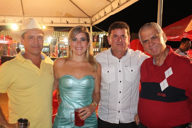 Dinoel Carvalho ladeado por Jose Carlos Araujo 25 anos de Vereda