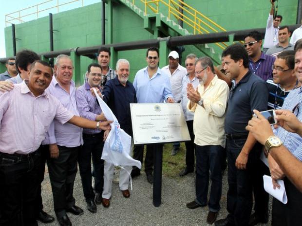 Governador inaugura esgotamento sanitario de Mucuri2