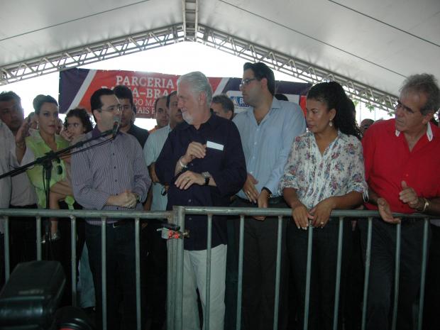 Paulinho de Tixa durante inauguracao em Mucuri