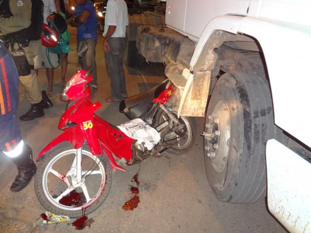 Luzia Rodrigues atingida por carreta no treo da Pao Gostoso (2)