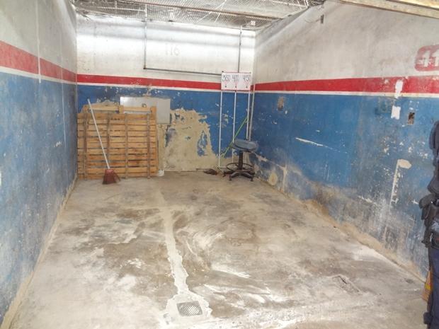 Vigias tomando boxe na forca (6)