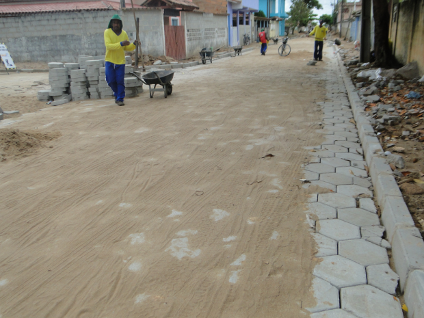 Pavimentacao rua Tocantins Mucuri