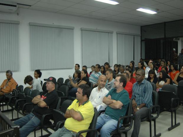 Vereadores derrubam veto do eucalipto (6)