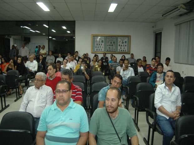 Vereadores derrubam veto do eucalipto (7)