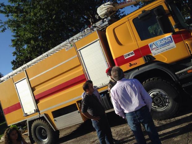 Aeroporto de Teixeira de Freitas ganha caminhao do Corpo de Bombeiros (1)