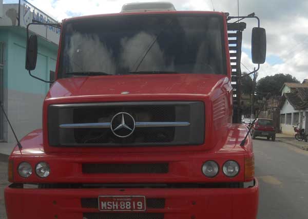 Caminhao encontrado em poder de Santos Coller