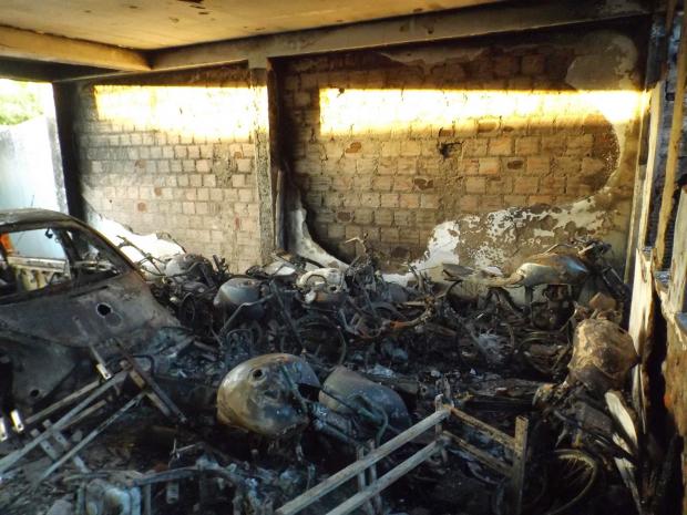 Veiculos e delegacia sao incendiados em Amargosa apos morte de crianca de 1 ano e meio (2)