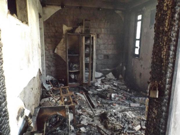 Veiculos e delegacia sao incendiados em Amargosa apos morte de crianca de 1 ano e meio (3)