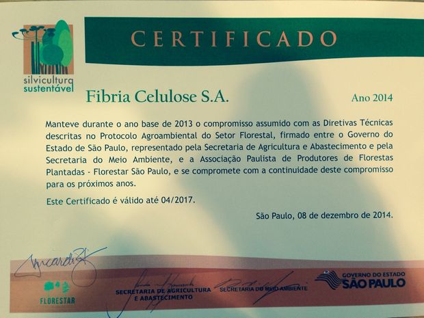 Fibria recebe Certificado Silvicultura Sustentavel1