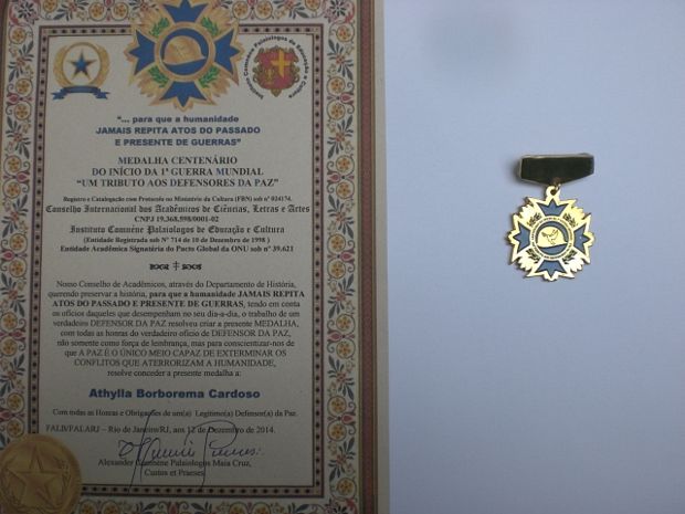Medalha a Athylla Borborema1
