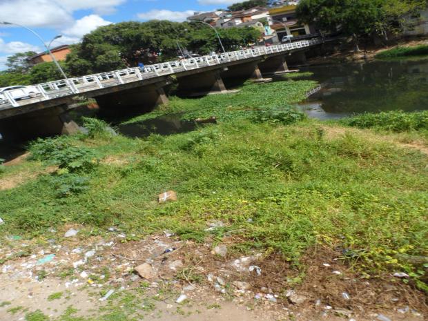 Rios Itanhem (Alcobaca) e Agua Fria estao morrendo (2)