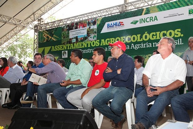 Entrega de fazenda Colatina ao MST1