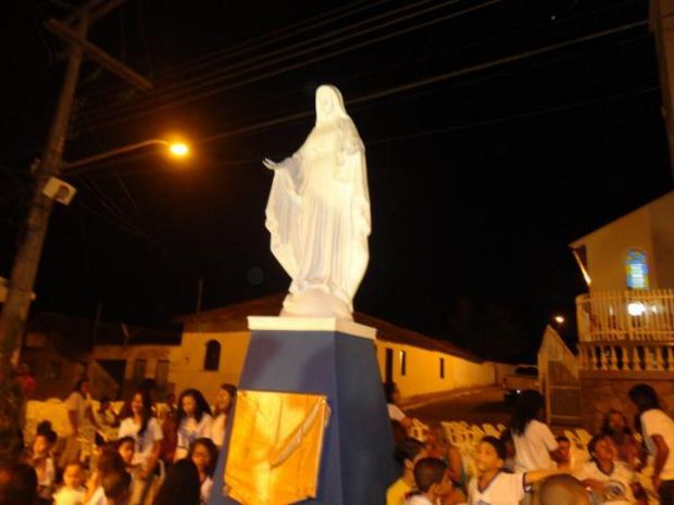 Betao inaugura praca em Lajedao2