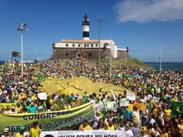 Farol da Barra contra Dilma2