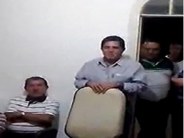 Ronei Jorge Cunha Moreira sendo convidado a ser candidato