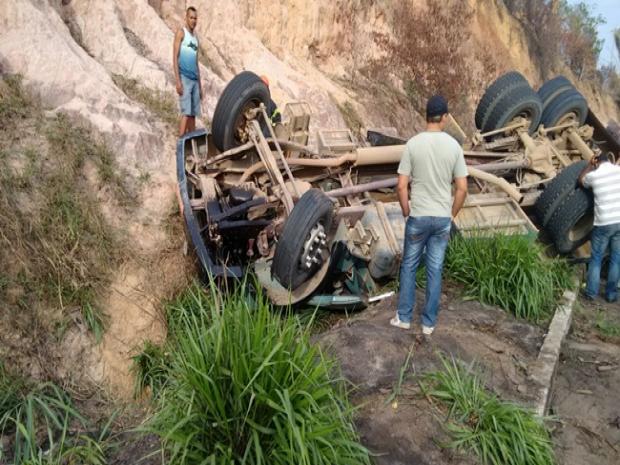 Acidente caminha de maracuja