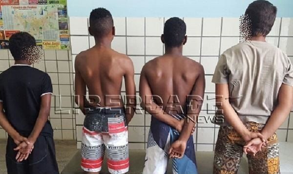 Menores apreendidos com drogas e simulacro de arma (1)