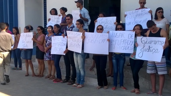 Protesto estupro Itamaraju2