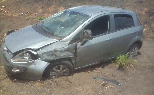 BR-101 quatro pessoas ficam feridas em acidente grave (1)