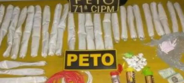 PM apreende 32 bananas de dinamite em Canavieiras