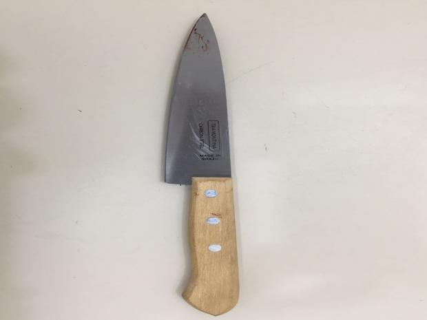 Faca usada por Leonardo Souza Rocha