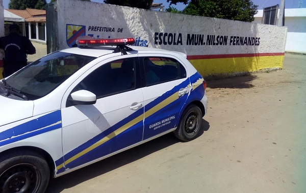 Menor encrenqueiro invade escola e tenta matar Guarda Municipal (2)
