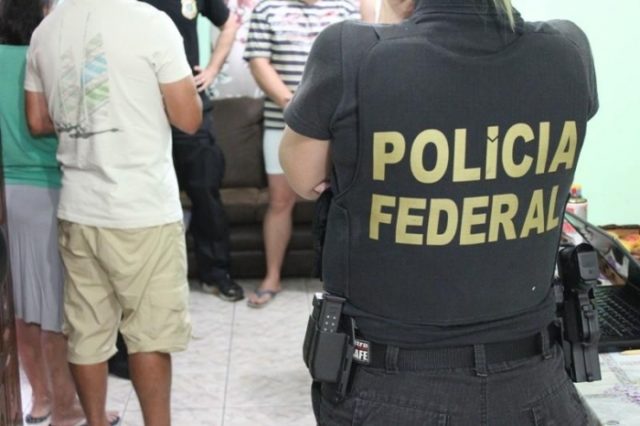 PF prende 15 pessoas por pornografia infantil na internet