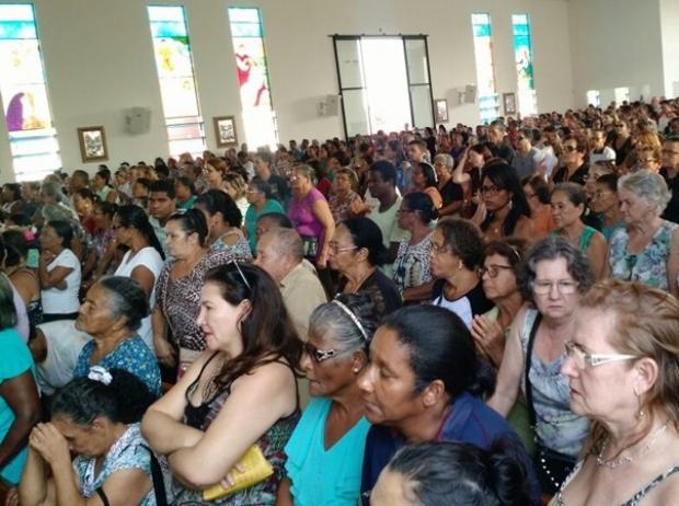 Sepultamento padre Apparecido