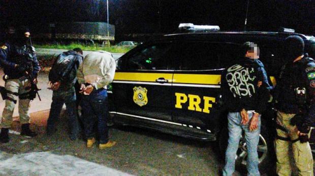 prf-prende-grupo-acusado-de-assaltar-motoristas-na-br-101