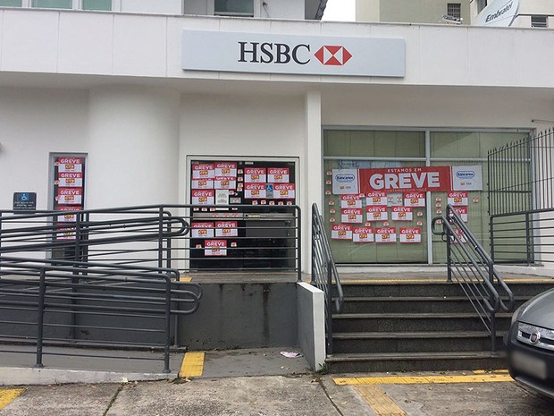banco-em-greve