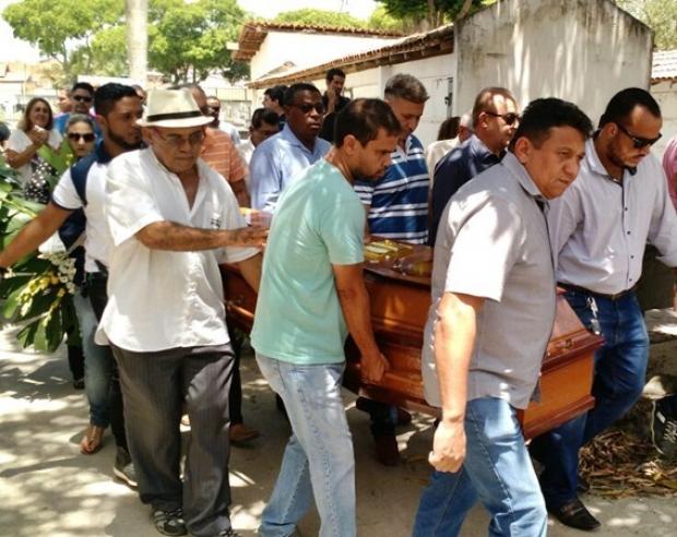 enterro-mario-lucio-andrade2