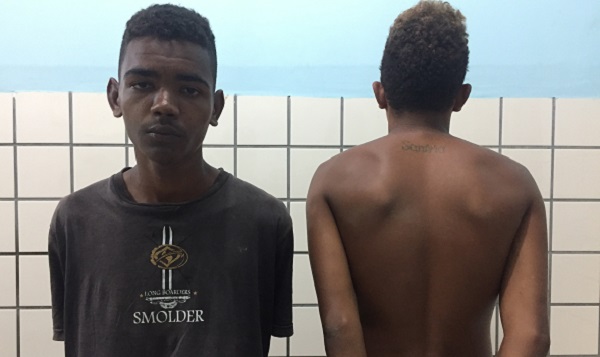 dupla com armas e drogas